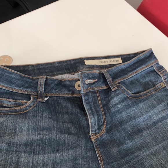 DKNY jeans - Picture 2 of 2